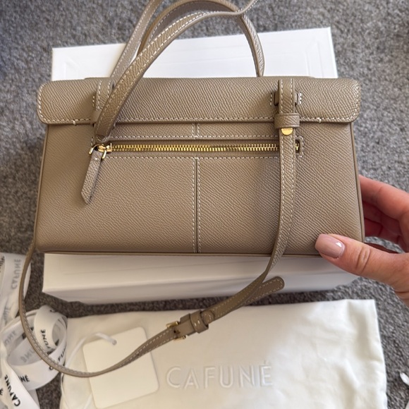 CAFUNE Stance Wallet - Taupe - Picture 2 of 6